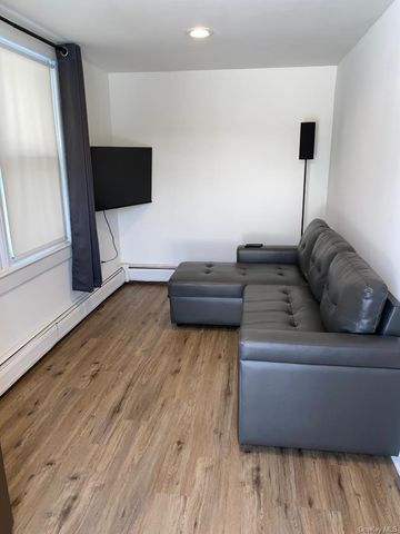 87 Deltic Road 5A, New City, NY 10956