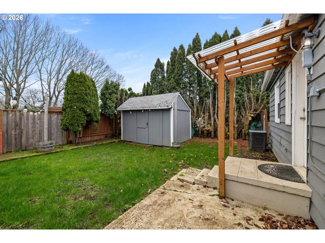7416 N NEWMAN Ave, Portland, OR 97203