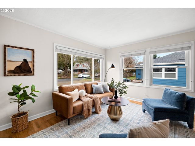 7416 N NEWMAN Ave, Portland, OR 97203