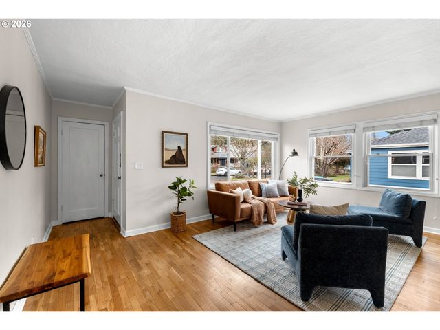 7416 N NEWMAN Ave, Portland, OR 97203