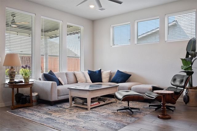 1112 Bluewood BND, Leander, TX 78641