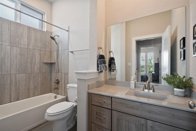 1112 Bluewood BND, Leander, TX 78641