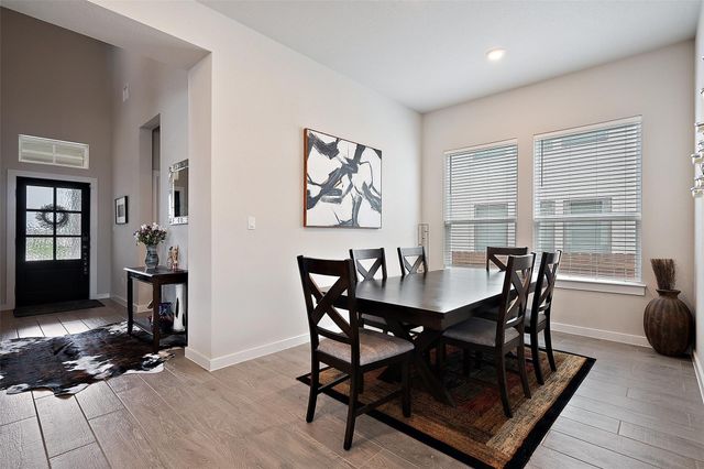 1112 Bluewood BND, Leander, TX 78641
