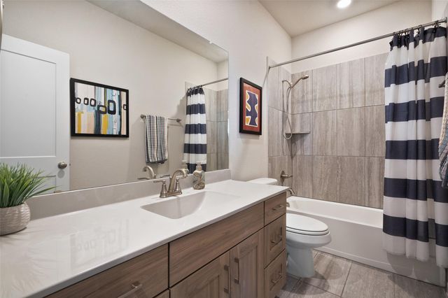 1112 Bluewood BND, Leander, TX 78641