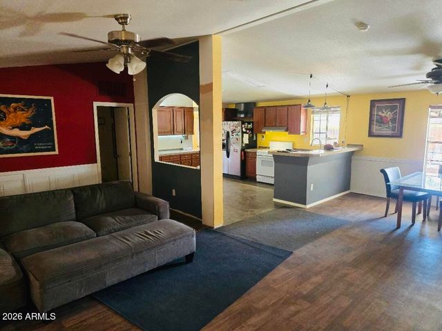 7901 E Javelina Avenue, Mesa, AZ 85209