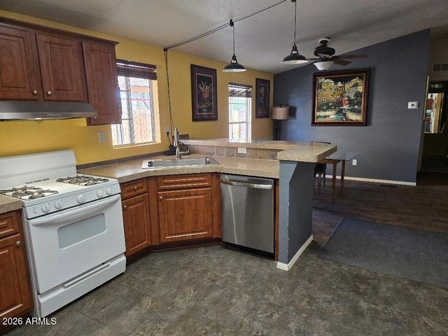 7901 E Javelina Avenue, Mesa, AZ 85209