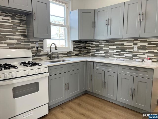 329 Centre Avenue, Secaucus, NJ 07094