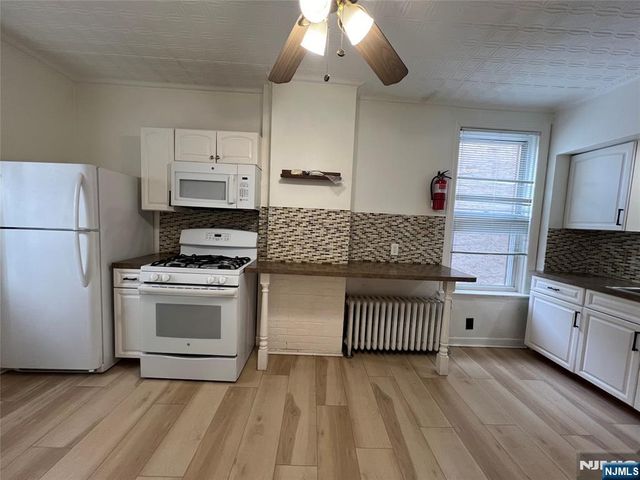 329 Centre Avenue, Secaucus, NJ 07094