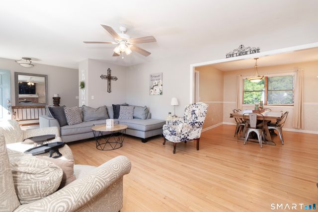 754 Riverside Drive, Orange, CT 06477