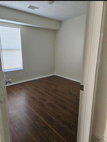 13064 Peppergate Lane, Houston, TX 77044