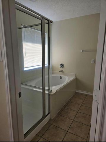 13064 Peppergate Lane, Houston, TX 77044