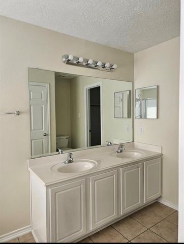 13064 Peppergate Lane, Houston, TX 77044