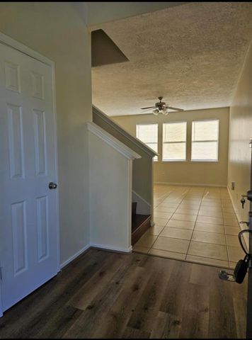 13064 Peppergate Lane, Houston, TX 77044