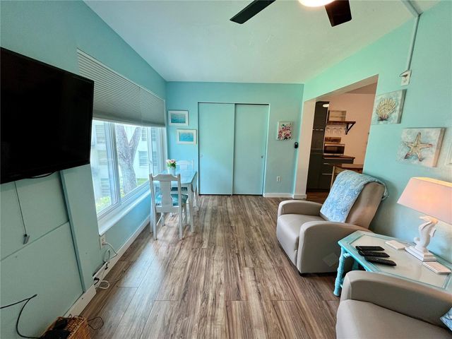 2021 AUSTRALIA WAY W 59, Clearwater, FL 33763