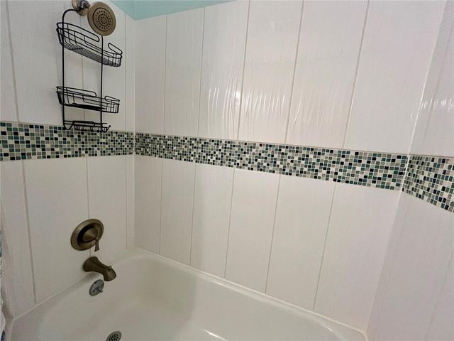 2021 AUSTRALIA WAY W 59, Clearwater, FL 33763