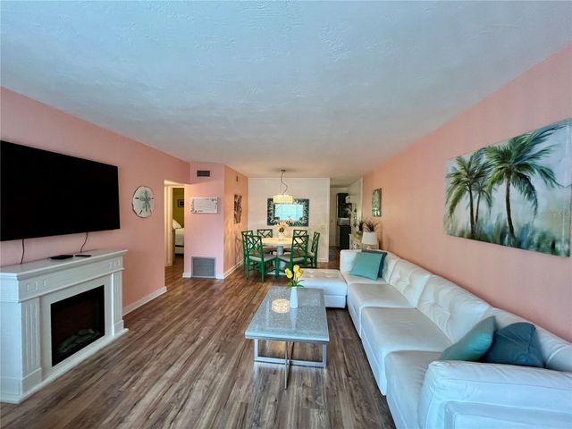 2021 AUSTRALIA WAY W 59, Clearwater, FL 33763