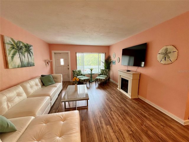 2021 AUSTRALIA WAY W 59, Clearwater, FL 33763