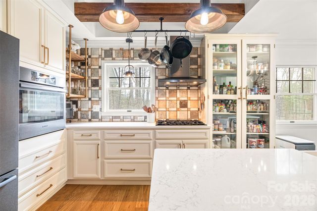 649 Upper Bailey Branch Road, Mars Hill, NC 28754