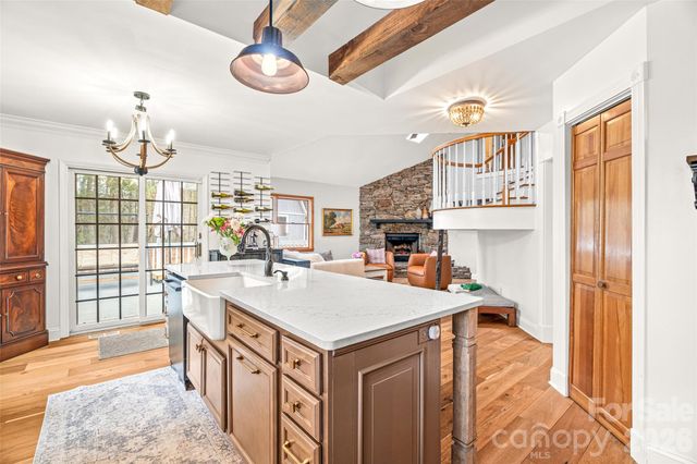 649 Upper Bailey Branch Road, Mars Hill, NC 28754