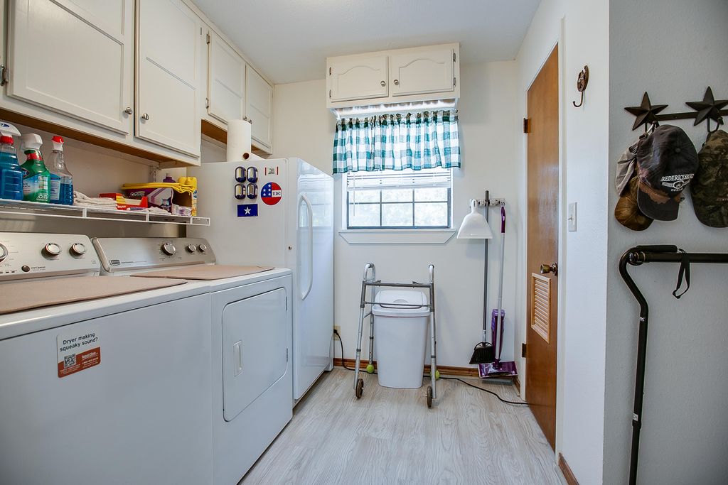 Image 12 of property listing at 16101 Fitzgerald Drive, San Angelo, TX 76904