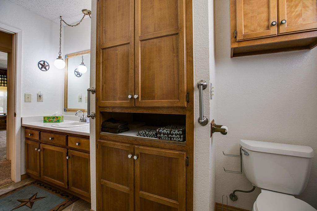 Image 15 of property listing at 16101 Fitzgerald Drive, San Angelo, TX 76904
