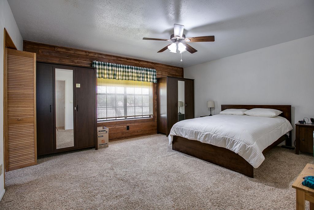 Image 17 of property listing at 16101 Fitzgerald Drive, San Angelo, TX 76904