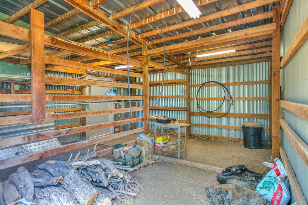 Image 34 of property listing at 16101 Fitzgerald Drive, San Angelo, TX 76904