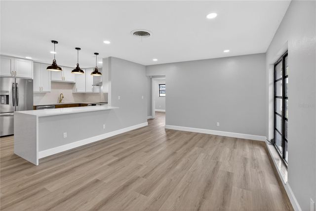 2554 68TH AVENUE S, St Petersburg, FL 33712