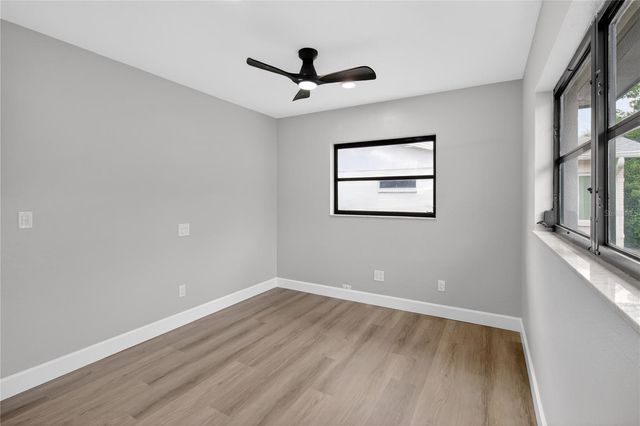 2554 68TH AVENUE S, St Petersburg, FL 33712