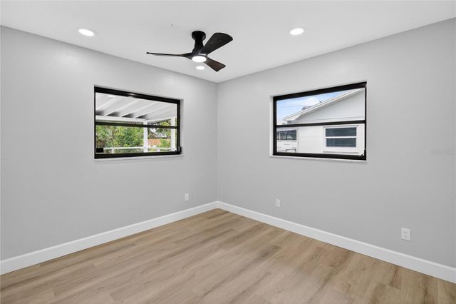 2554 68TH AVENUE S, St Petersburg, FL 33712