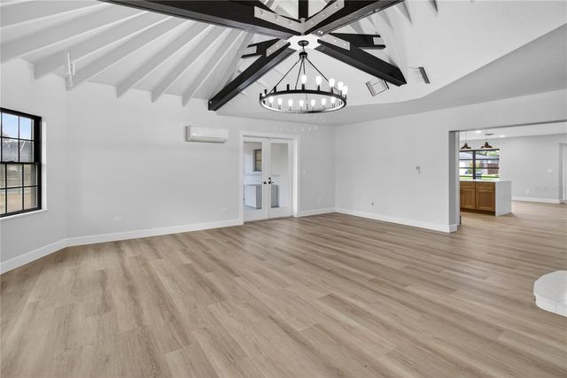 2554 68TH AVENUE S, St Petersburg, FL 33712