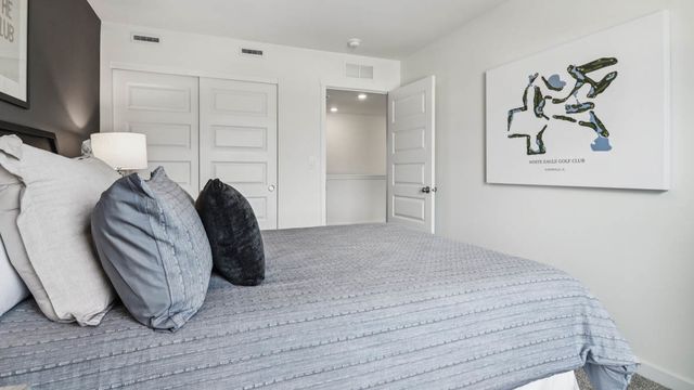 15060 W Oxford Lane, Manhattan, IL 60442