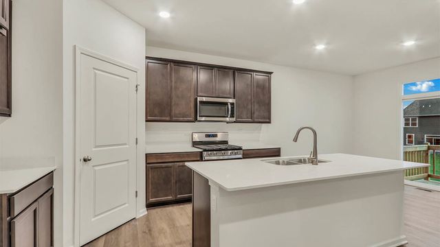 15060 W Oxford Lane, Manhattan, IL 60442