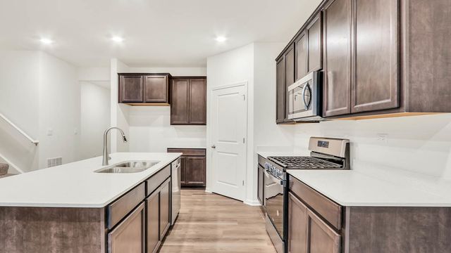 15060 W Oxford Lane, Manhattan, IL 60442