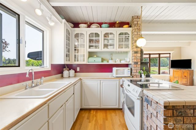 187 Duce Lane, Port Angeles, WA 98362