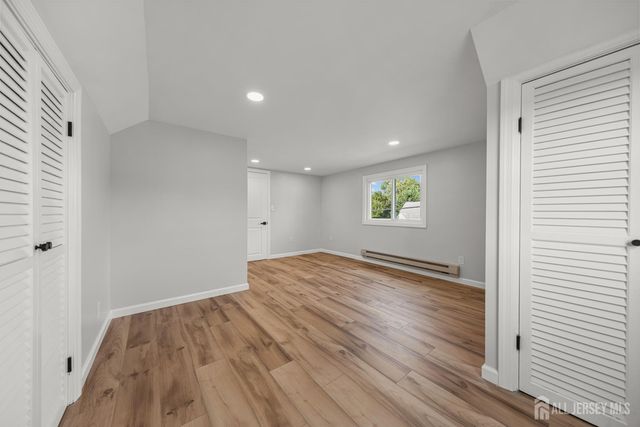 24 Morgan Drive, Edison, NJ 08817