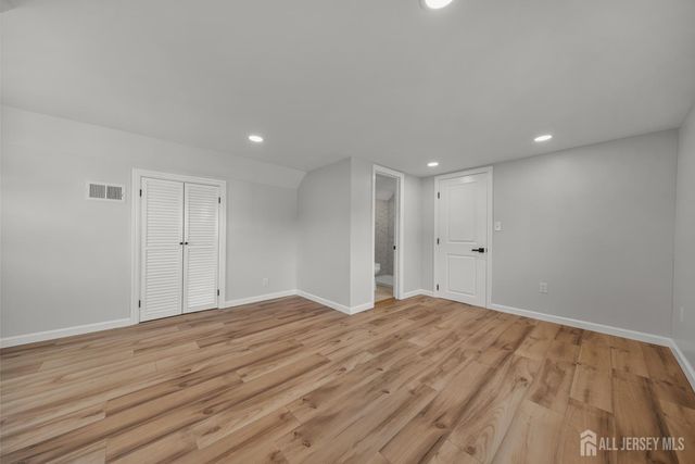 24 Morgan Drive, Edison, NJ 08817