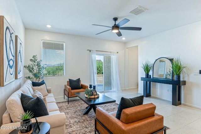 8705 E Creamy Cliffrose Trail, Vail, AZ 85641