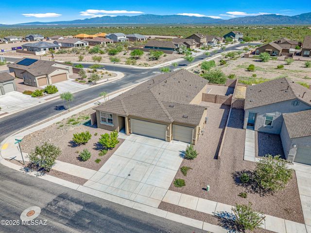 8705 E Creamy Cliffrose Trail, Vail, AZ 85641