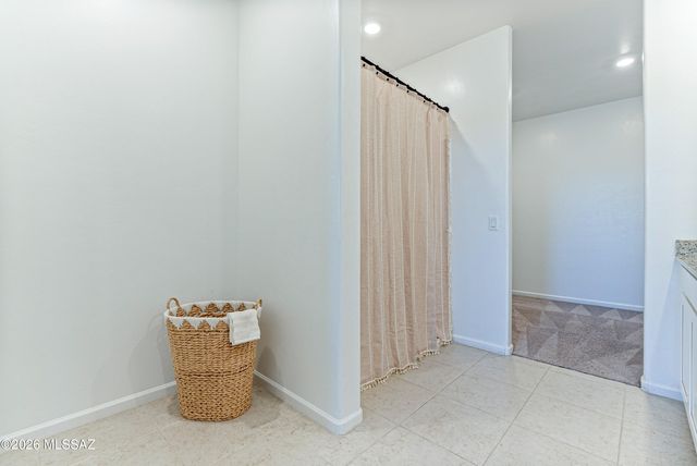 8705 E Creamy Cliffrose Trail, Vail, AZ 85641