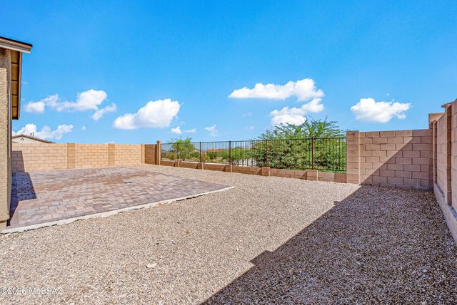 8705 E Creamy Cliffrose Trail, Vail, AZ 85641
