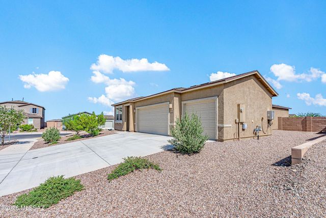 8705 E Creamy Cliffrose Trail, Vail, AZ 85641