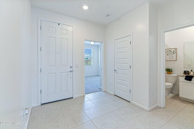 8705 E Creamy Cliffrose Trail, Vail, AZ 85641