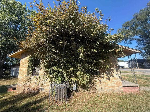 310 W 24th Avenue, Pine Bluff, AR 71601