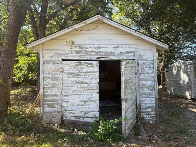310 W 24th Avenue, Pine Bluff, AR 71601