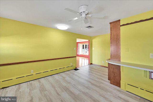 263 EISENHOWER RD, Palmyra, PA 17078