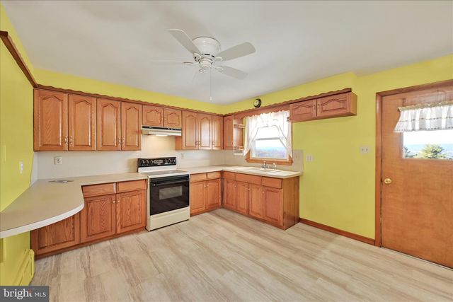 263 EISENHOWER RD, Palmyra, PA 17078