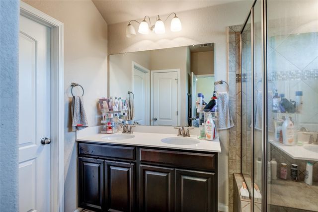 5901 Scenic Lake DR, Georgetown, TX 78626