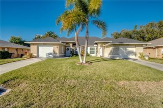 4528 SW 7th PL, Cape Coral, FL 33914