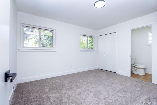 24865 Ridgecroft Avenue, Eastpointe, MI 48021